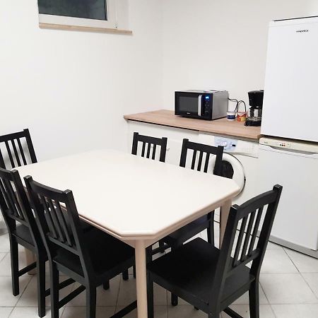 מלון Monteurzimmer Obersulm מראה חיצוני תמונה